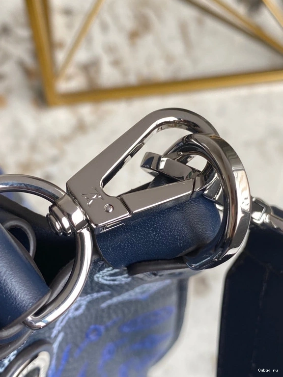 VUITTON LOUIS MURIA 0724